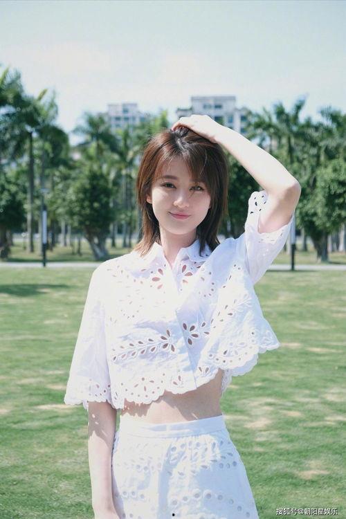 吕小雨吃瓜群众,瓜田里的明星,吃瓜群众的焦点