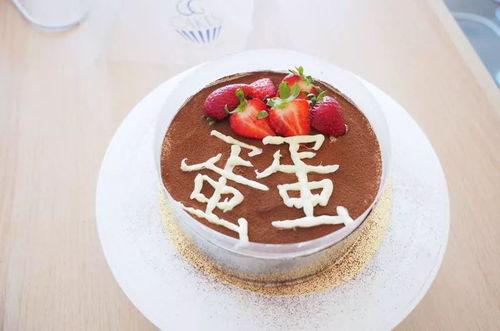 夏日吃瓜鸭蛋糕,吃瓜鸭蛋糕的奇幻之旅