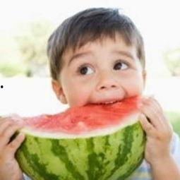 农村小孩吃瓜头像,农村小孩吃瓜的纯真瞬间