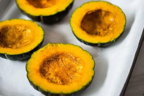 吃不胖小邱吃瓜,轻松享受美食，保持完美身材